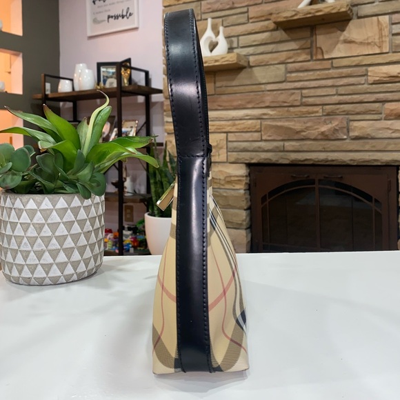 ❤️ authentic Burberry Tan and Black Shoulder Bag with Classic Plaid Design - Picture 7 of 15
